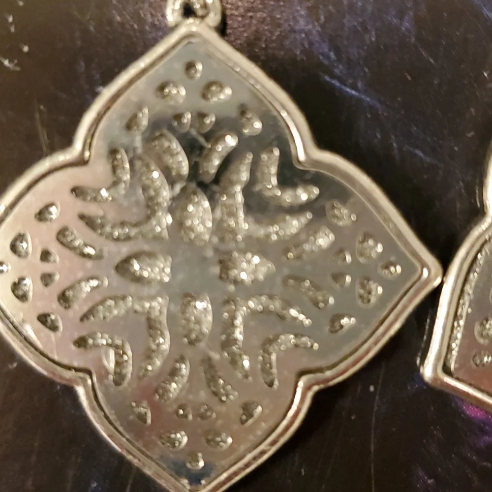 Silver tone beautiful earrings pierced ears NEW